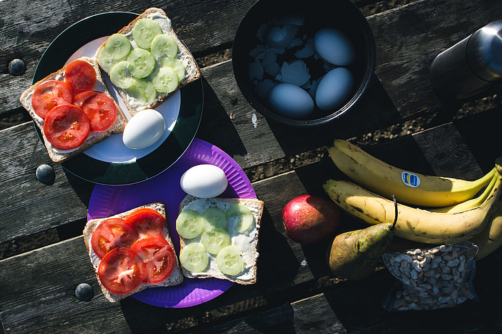 breakfast in nature